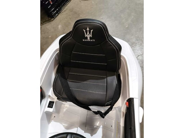 Kinder maserati op accu ca. 120 cm lang, wit - afbeelding 7 van  8