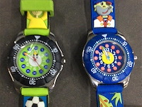 Kinder uurwerken 2stuks ( oud/nieuw) - afbeelding 2 van  2