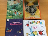 Kinderboeken divers 4st - afbeelding 1 van  2