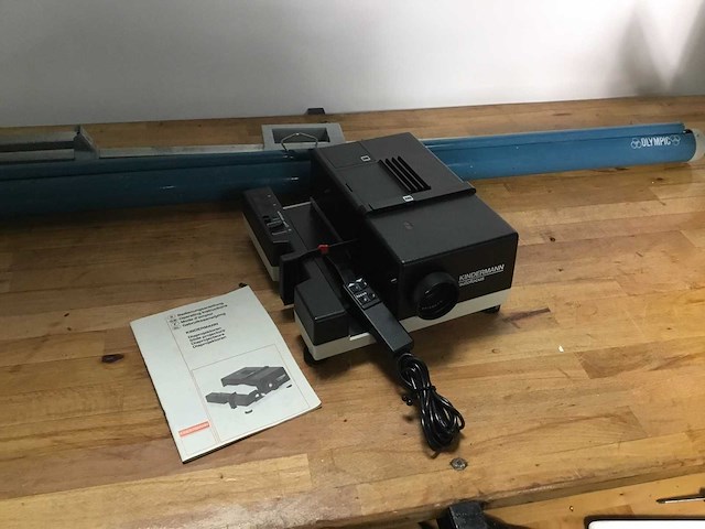 Kindermann - diaprojector - projectors & projection - afbeelding 1 van  6