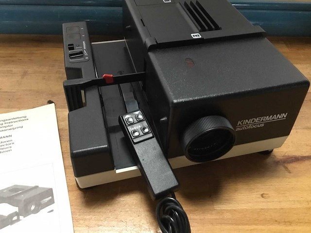 Kindermann - diaprojector - projectors & projection - afbeelding 2 van  6