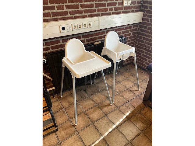 Kinderstoelen (2x) - afbeelding 2 van  4