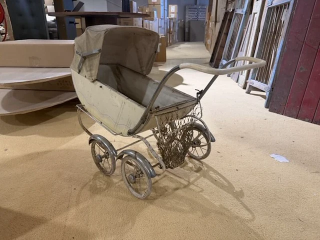 Kinderwagen decoratie créme - afbeelding 1 van  4