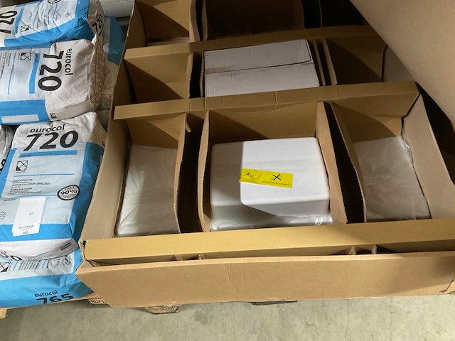 Kinedo des995b douchebak 90 x 90 incl afvoerpomp - afbeelding 1 van  1