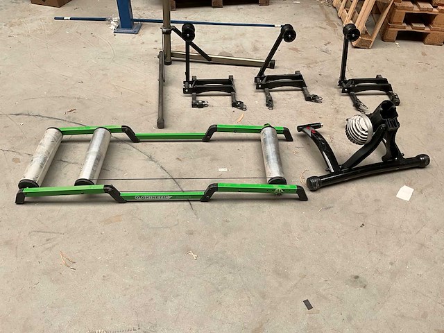 Kinetic / fluid primo fietstraininers + fietsstatieven - afbeelding 2 van  5