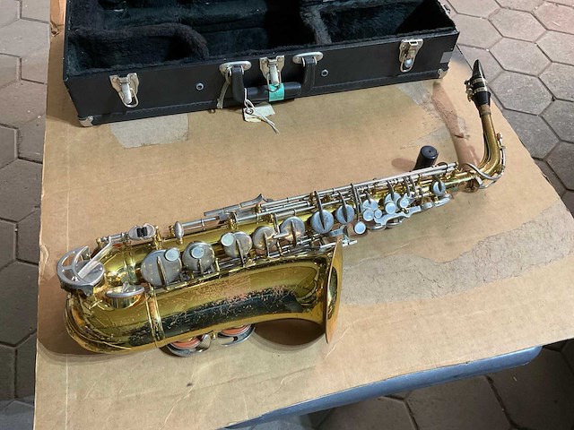 King 613 saxofoon - afbeelding 2 van  7