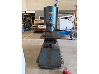 Kingsland - 85p 625 - ponsmachine - afbeelding 1 van  5