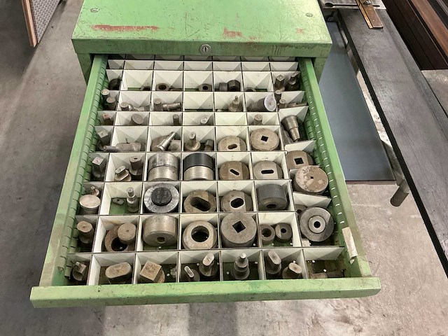 Kingsland compact 40 pons- en knipmachine - afbeelding 2 van  10