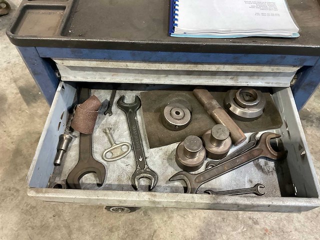 Kingsland compact 60 pons- en knipmachine - afbeelding 6 van  18