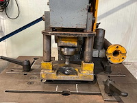 Kingsland compact 60 pons- en knipmachine - afbeelding 14 van  18