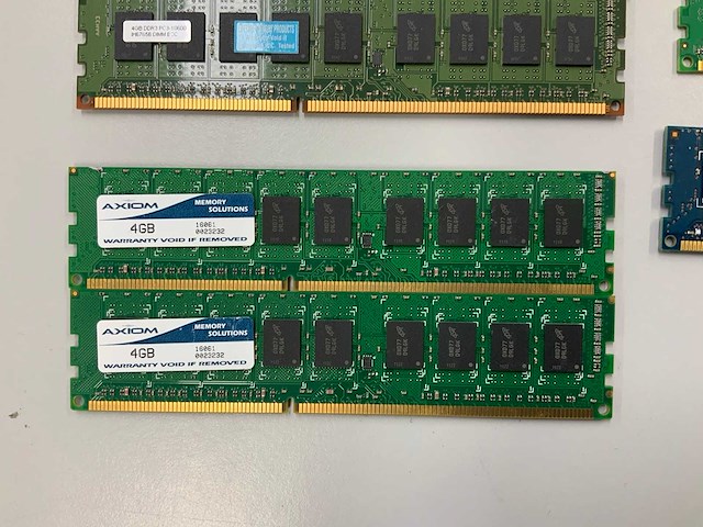 Kingston 56gb(14x 4 gb) diverse ddr3 sticks - afbeelding 5 van  5