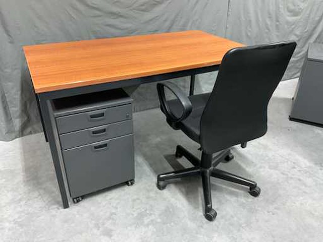 Kinnarps bureau set - afbeelding 2 van  7