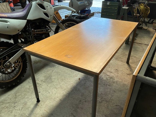 Kinnarps rechthoek kantinetafel (2x) - afbeelding 1 van  4
