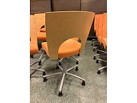Kinnarps vergaderstoel met houten rugleuning (8x) - afbeelding 8 van  12