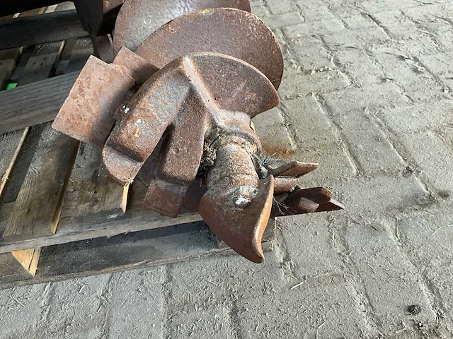 Kinshofer - as 10 - hydraulische grondboor - afbeelding 2 van  14