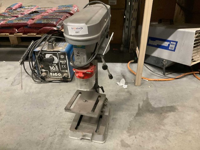 Kinzo 8e110 kolomboormachine - afbeelding 1 van  3