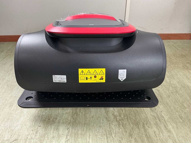 Kioti l321hr 3000m2 robotmaaier ongebruikt - afbeelding 14 van  19