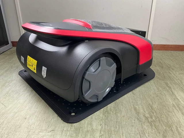 Kioti l321hr 3000m2 robotmaaier ongebruikt - afbeelding 9 van  12