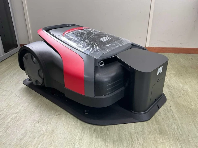 Kioti l321hr 3000m2 robotmaaier ongebruikt - afbeelding 11 van  12