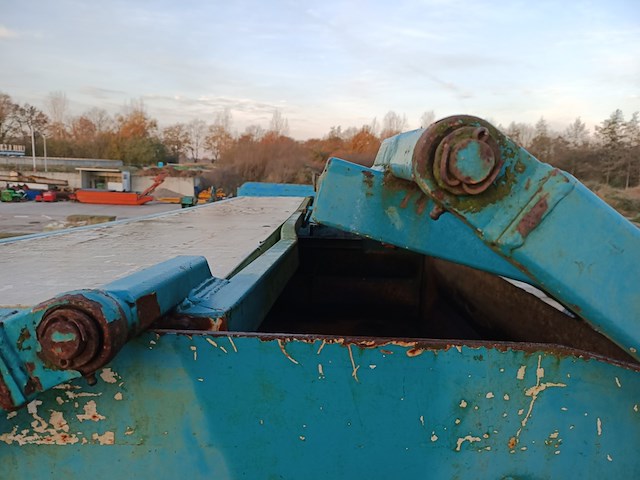 Kipper met dekselkleppen, jan veenhuis, jvzk 19003, 2010 - afbeelding 14 van  21