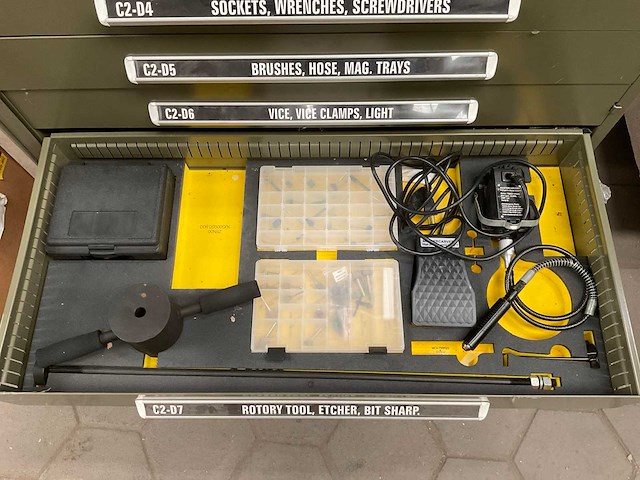 Kippertool gereedschapskasten met inhoud (2x) - afbeelding 5 van  21