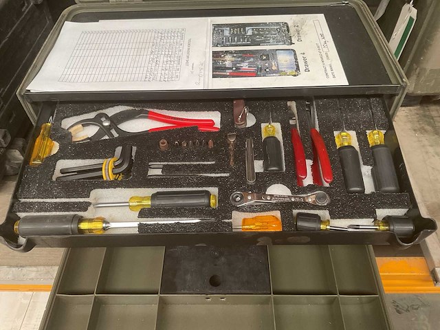 Kippertool gereedschapskoffer - afbeelding 8 van  9