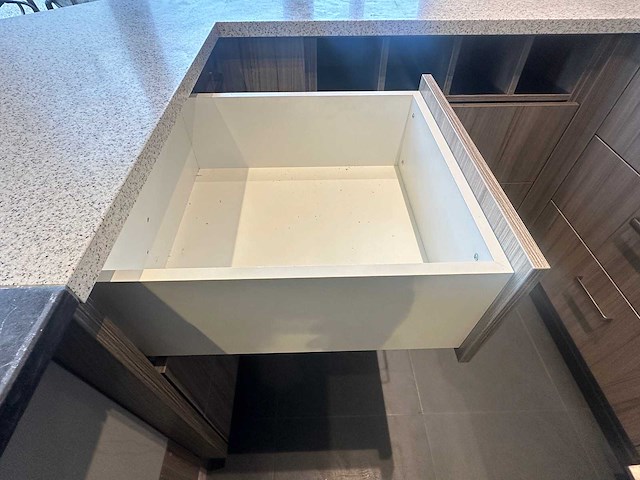 Kiremko - complete bakwand met koeltoonbank - afbeelding 5 van  33