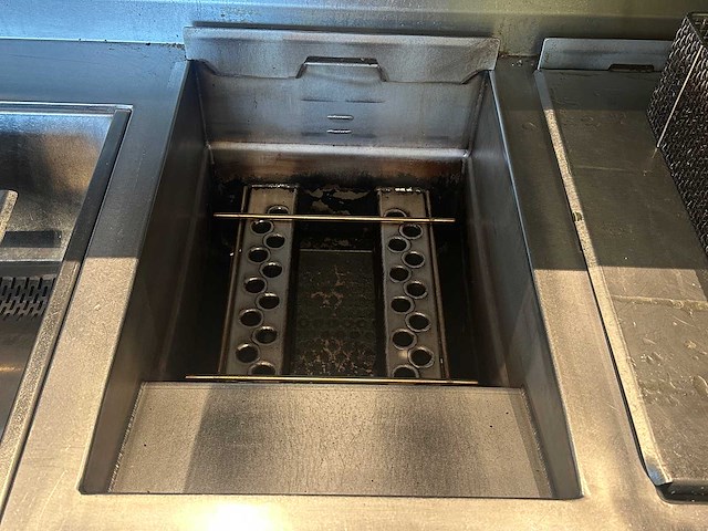 Kiremko - complete bakwand met koeltoonbank - afbeelding 13 van  33