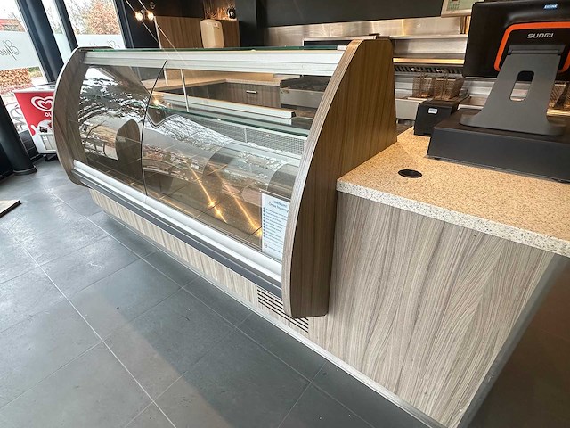 Kiremko - complete bakwand met koeltoonbank - afbeelding 29 van  33