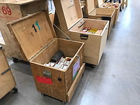 Kist met diverse bouw- en bevestigingsmateriaal (2x) - afbeelding 3 van  5