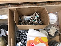 Kist met diverse bouw- en bevestigingsmateriaal (4x) - afbeelding 7 van  8