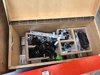 Kist met diverse bouw- en bevestigingsmateriaal (4x) - afbeelding 8 van  8