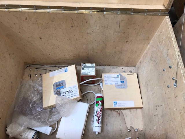 Kist met diverse bouw- en bevestigingsmateriaal (4x) - afbeelding 4 van  8