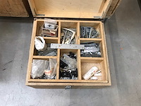 Kist met diverse bouw- en bevestigingsmateriaal (4x) - afbeelding 8 van  8