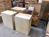 Kist met diverse bouw- en bevestigingsmateriaal (4x) - afbeelding 1 van  11