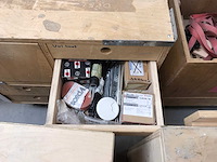 Kist met diverse bouw- en bevestigingsmateriaal (4x) - afbeelding 9 van  11