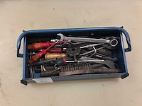 Kist met gereedschap - afbeelding 1 van  6