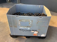 Kist met rubber - afbeelding 1 van  5