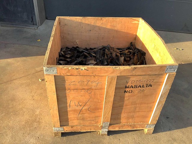 Kist met rubber - afbeelding 1 van  4