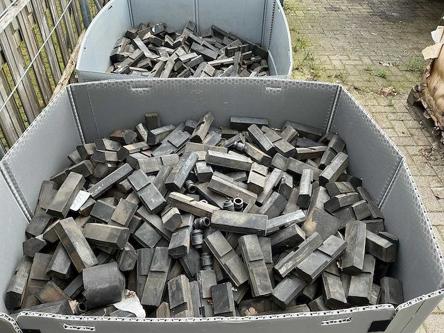 Kist met rubber - afbeelding 4 van  4