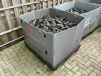 Kist met rubber