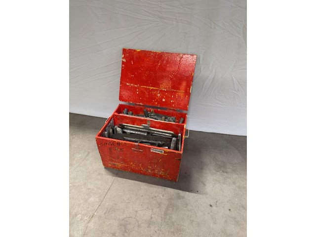 Kist met spanen en troffels - afbeelding 1 van  6