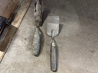 Kist met spanen en troffels - afbeelding 5 van  6