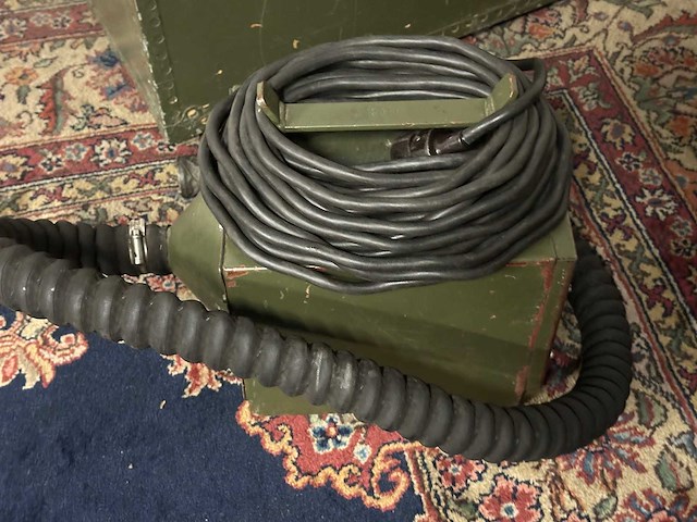 Kist met ventilatiesysteem voor legertent - afbeelding 2 van  5