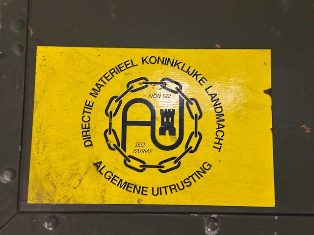 Kist met ventilatiesysteem voor legertent - afbeelding 3 van  5