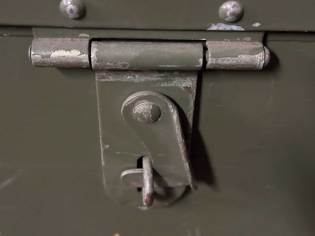 Kist met ventilatiesysteem voor legertent - afbeelding 5 van  5