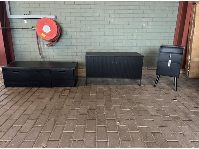 Kistbank, televisiemeubel en nachtkastje, byfonq en woood - afbeelding 1 van  11