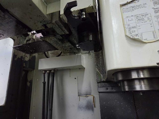 Kitamura - mycenter 2x - cnc freesmachine - afbeelding 8 van  13