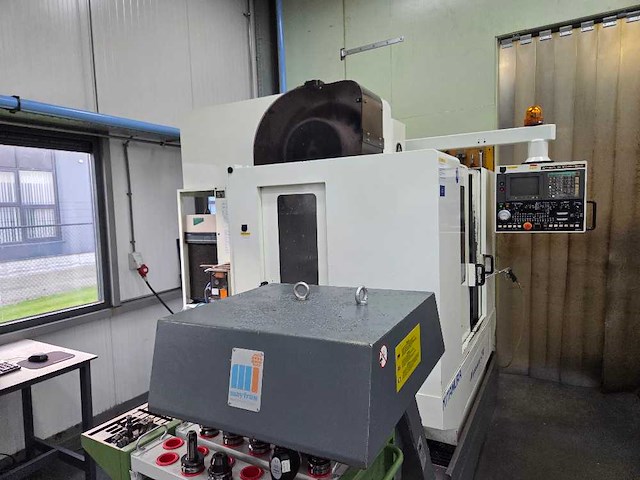 Kitamura - mycenter 2x - cnc freesmachine - afbeelding 13 van  13