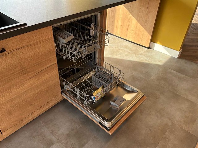 Kitchen 4 all structura eilandkeuken met inbouwapparatuur - afbeelding 29 van  55